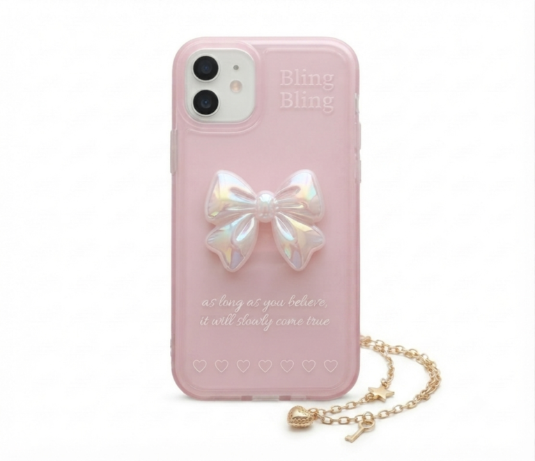 Trendy Aesthetic Phone Cases Worth Adding to Your Collection 